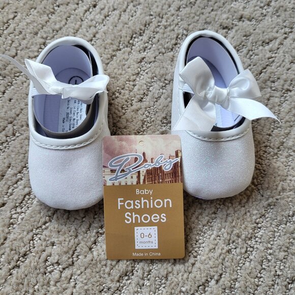 Baby Girl Dress Shoes – White Sparkle with Satin Bow – Size 1 (0–6 Months) – NWT - Picture 1 of 9